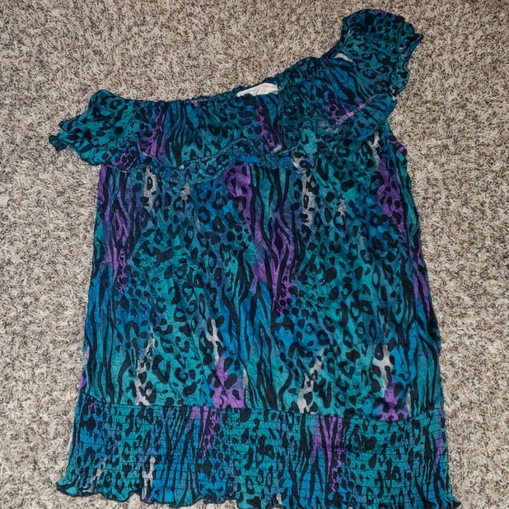 One side strap ruffle top size XXL/2XG - Picture 1 of 4